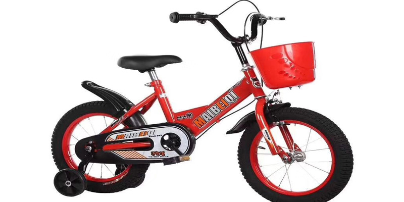 Les roues stabilisatrices des vélos pour enfants doivent-elles avoir la même hauteur ?