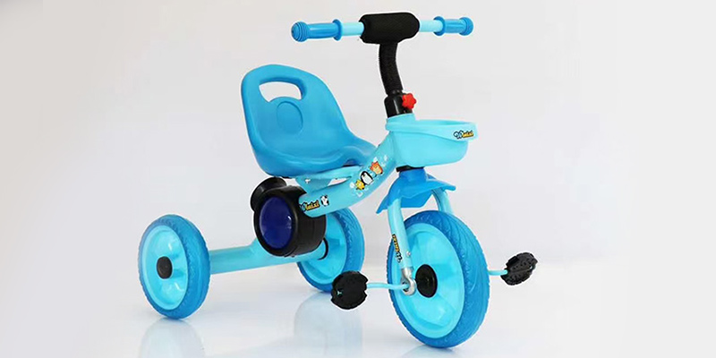 Quels sont les avantages d'un enfant faisant du tricycle